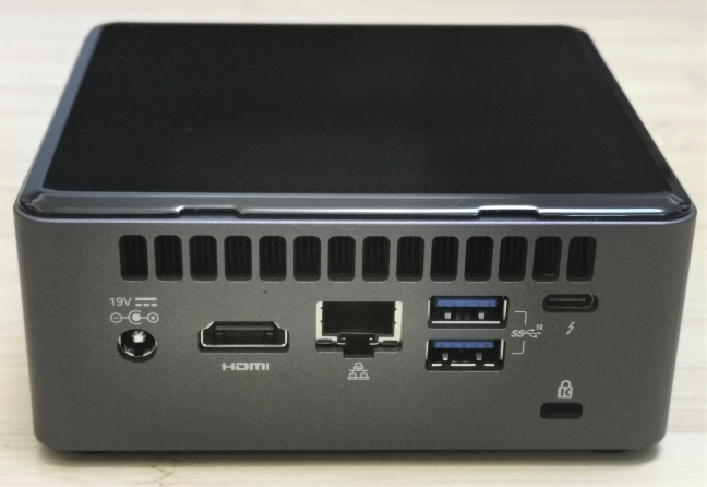 The ports on the back of the Intel NUC10i5FNH