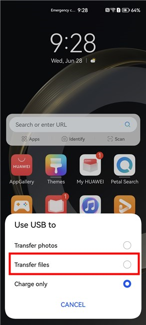 Choose Transfer files in the Use USB to menu