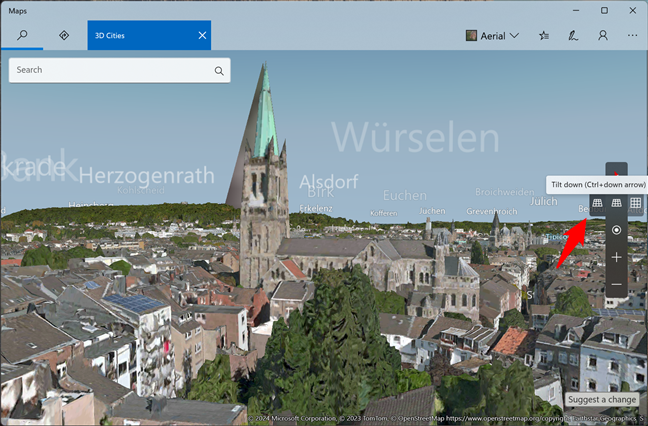 Exploring a 3D city in Windows Maps