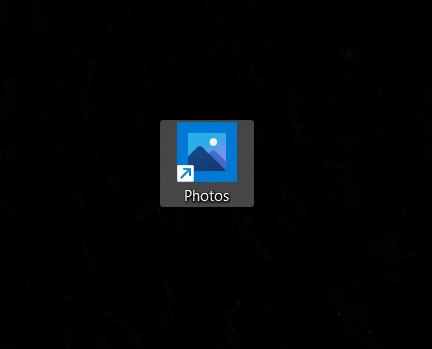 Use the desktop icon to open Photos in Windows 10 and Windows 11