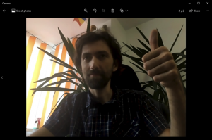 how to use mobile camera as webcam in windows 10