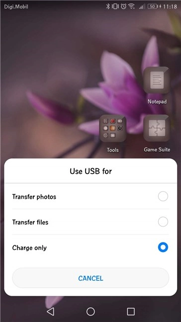 Choosing what to do with the USB connection, on your Android smartphone