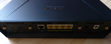 Reviewing ASUS Tri-Band Wireless-AC3200 - Batman's Router Just Got ...