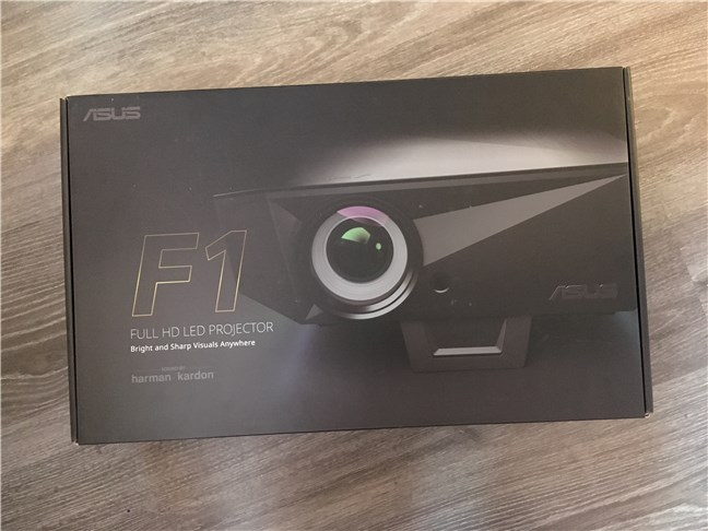 The box in which the ASUS F1 Full HD LED projector arrives in