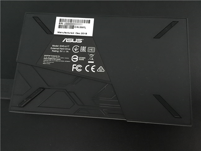 The back of the ASUS FX HDD