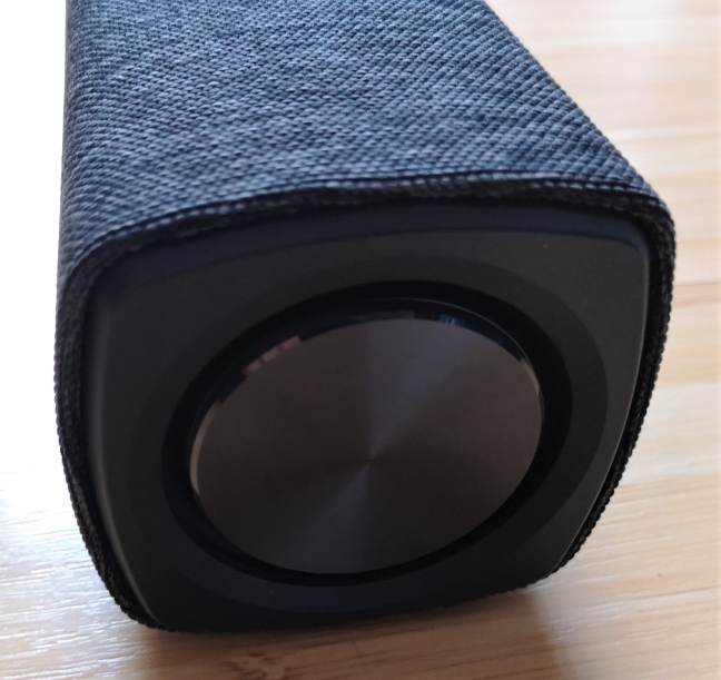 The dual-stereo speaker on the ASUS Lyra Voice