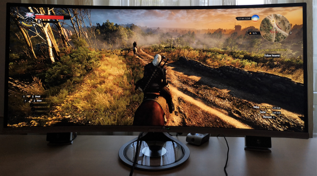 4K gaming on the ASUS Designo Curve MX38VC