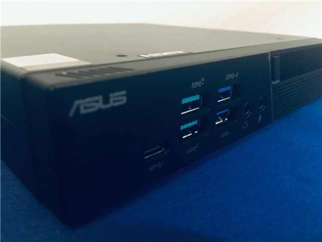 View of the front ports available on the ASUS Mini PC PB60G