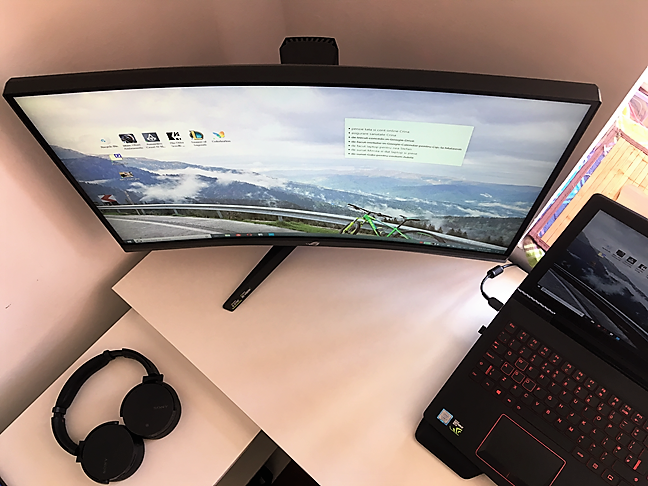 ASUS ROG Swift PG27VQ