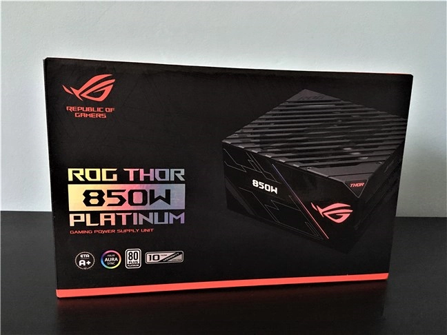 The box of the ASUS ROG Thor 850W Platinum PSU