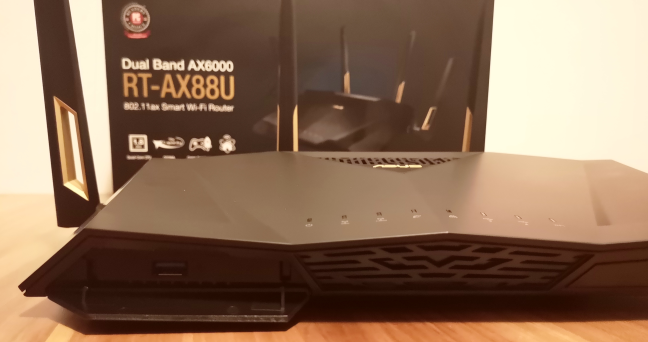 The USB 3.0 port on the front of the ASUS RT-AX88U