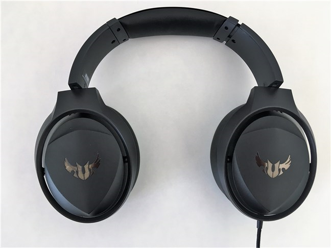 The ASUS TUF Gaming H5 headset seen from above