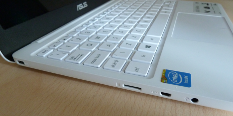 ASUS, EeeBook X205TA, netbook, review, performance, benchmarks