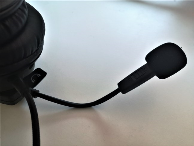 The Antlion Audio ModMic Wireless microphone