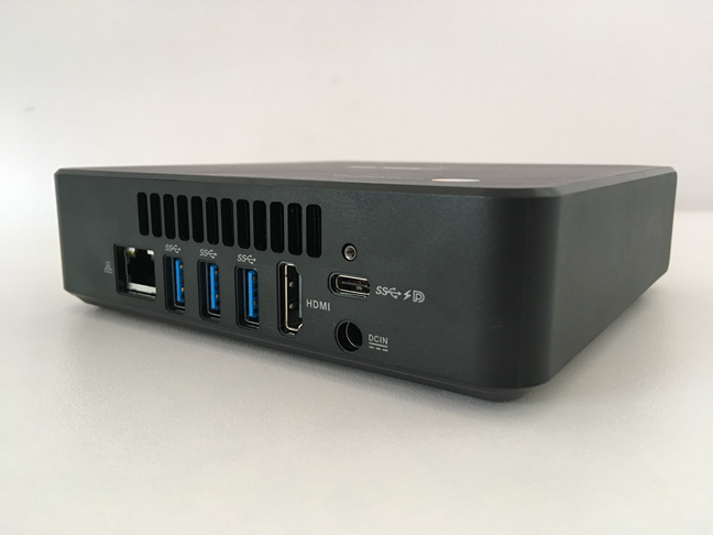 The ports found on the back of the ASUS Chromebox 3