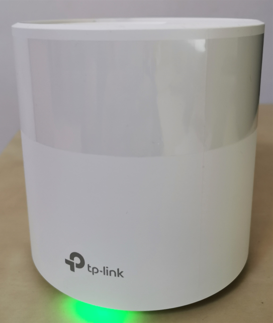 The LED beneath the TP-Link Deco X20