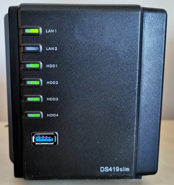 Synology DiskStation DS419slim - The LEDs on the front