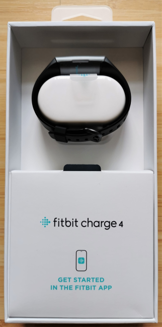 Unboxing the Fitbit Charge 4