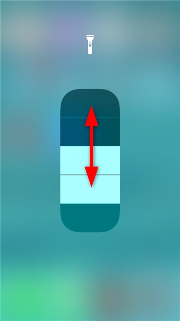 Adjusting the brightness of the flashlight on an iPhone