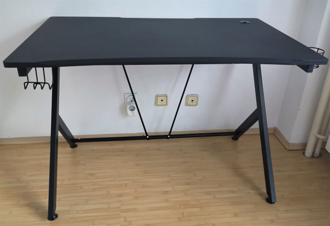 The Trust GXT 711 Dominus gaming desk