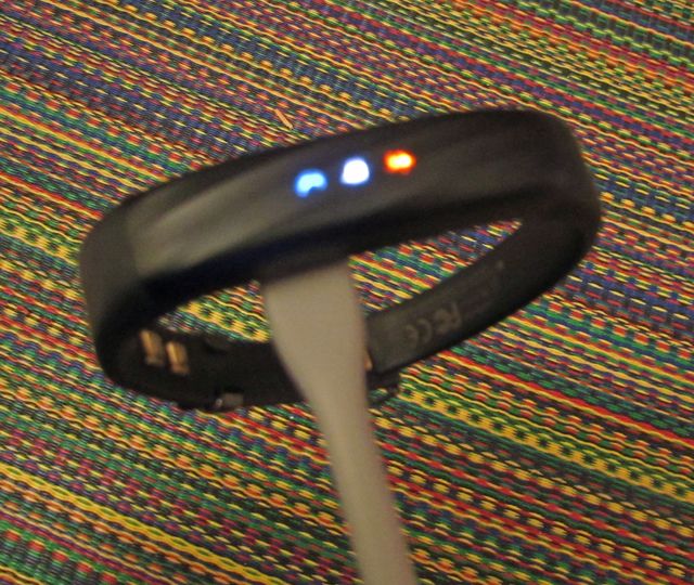 Jawbone UP3, fitness, tracker, band, steps, sleep, heart rate, monitoring, health