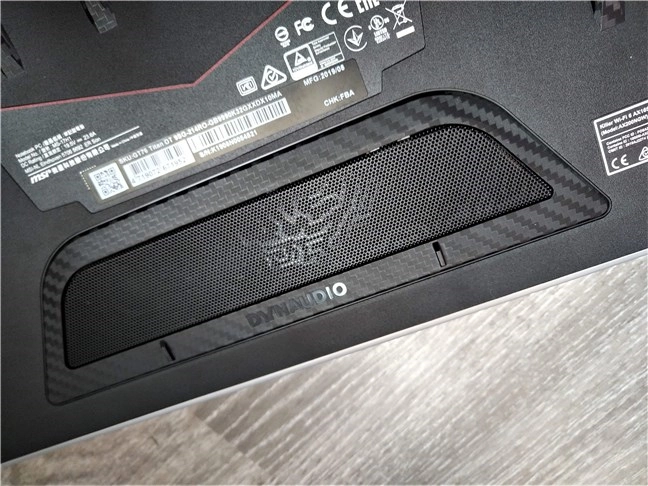 The MSI GT76 Titan DT 9SG has a 2.1 Dynaudio speaker system