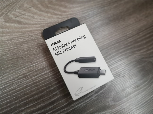 ASUS AI Noise-Canceling Mic Adapter: The package