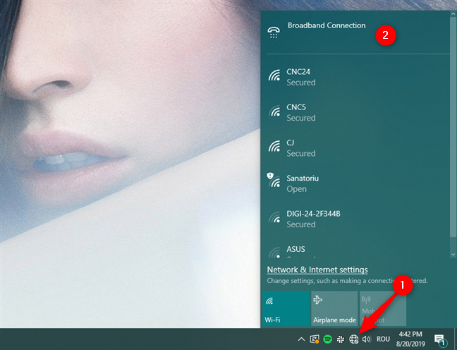 The PPPoE Connection is shown in the networks list from the taskbar