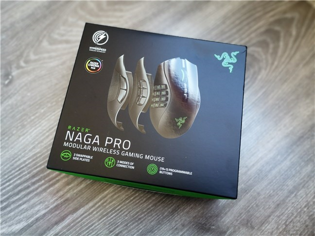 Razer Naga Pro: The box