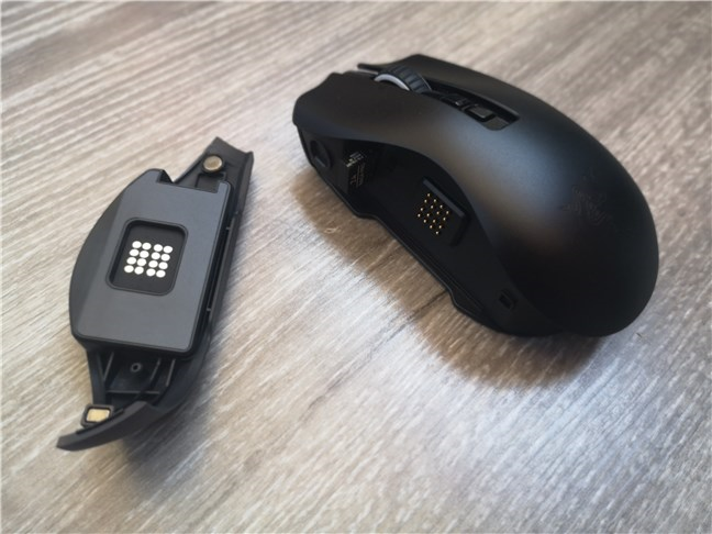 Razer Naga Pro with its side plate off