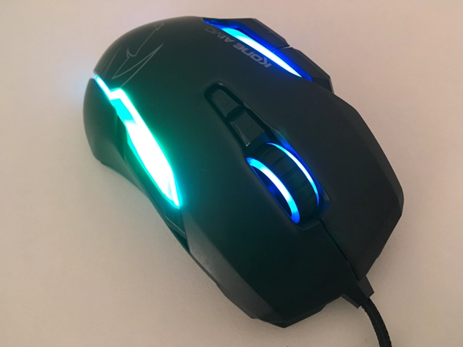 The buttons on the ROCCAT Kone AIMO mouse