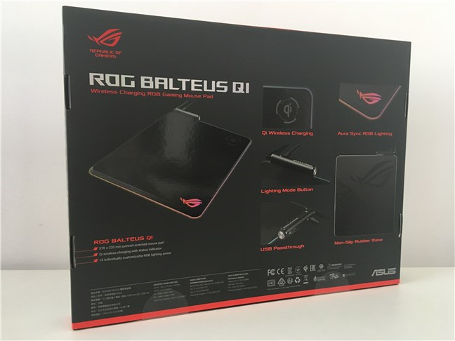 The back side of the ASUS ROG Balteus Qi mouse pad package