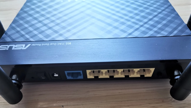 The ports on the back of the ASUS RT-AC1200 V2