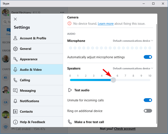 Set the volume level for speakers in Skype