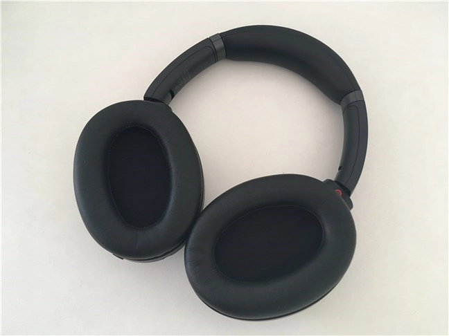 The ear cups on the Sony WH-1000XM3 wireless headset