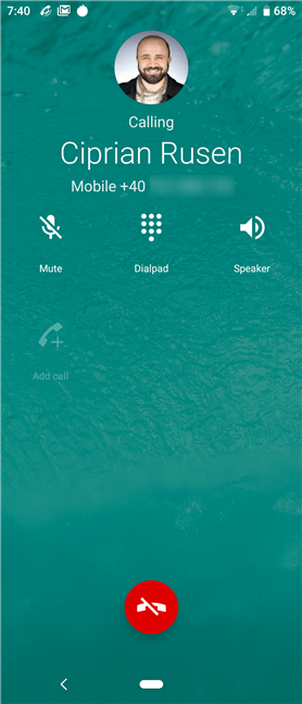 Making a phone call on the Sony Xperia 10