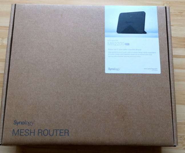 The packaging of the Synology MR2200ac