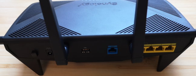 The ports on the back of the Synology RT2600ac