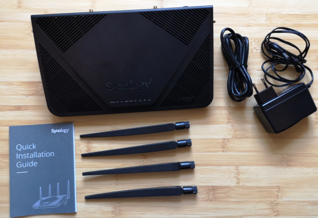 Unboxing the Synology RT2600ac wireless router