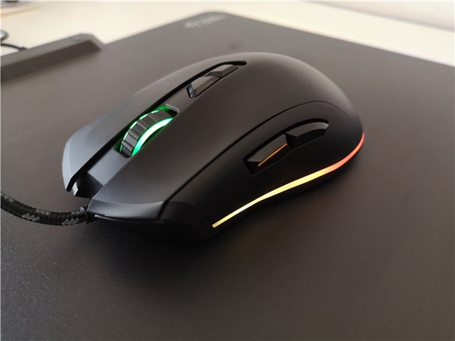 The Trust GXT 900 Kudos gaming mouse is designed only for right-handed users