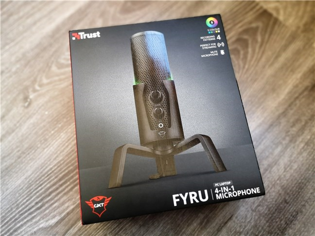 Trust GXT 258 Fyru microphone: The box