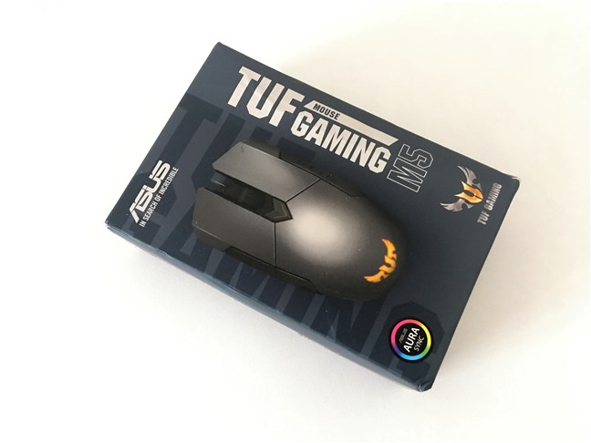 The upper side of the ASUS TUG Gaming M5 mouse package