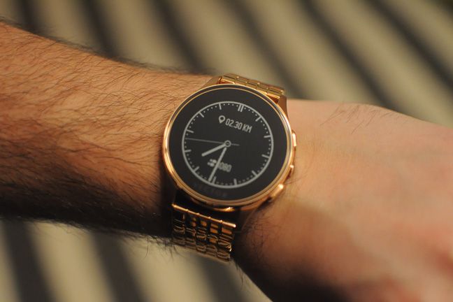 Vector Luna, smartwatch, Rose Gold, review, performance, battery