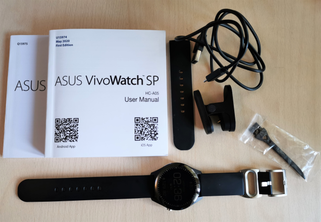 ASUS VivoWatch SP: What you find inside the box