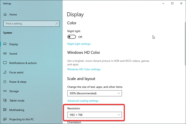 Resolution drop-down menu on Display Settings in Windows 10