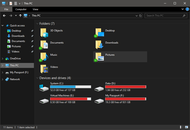 File Explorer using Dark Mode, in Windows 10 October 2018 Update