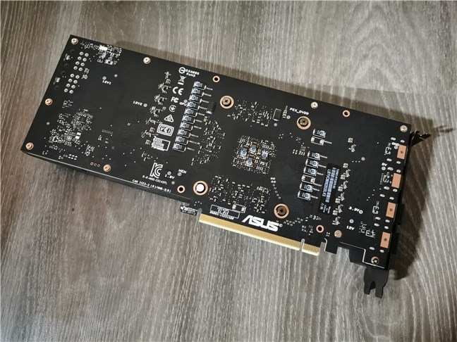 ASUS Turbo GeForce RTX 3070 has no backplate