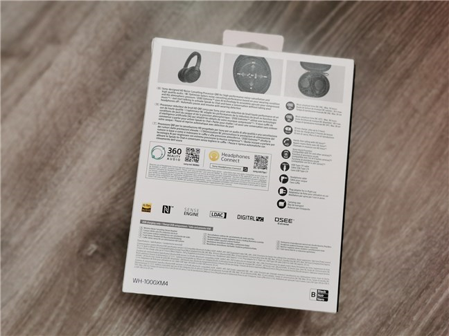 The backside of the Sony WH-1000XM4 box