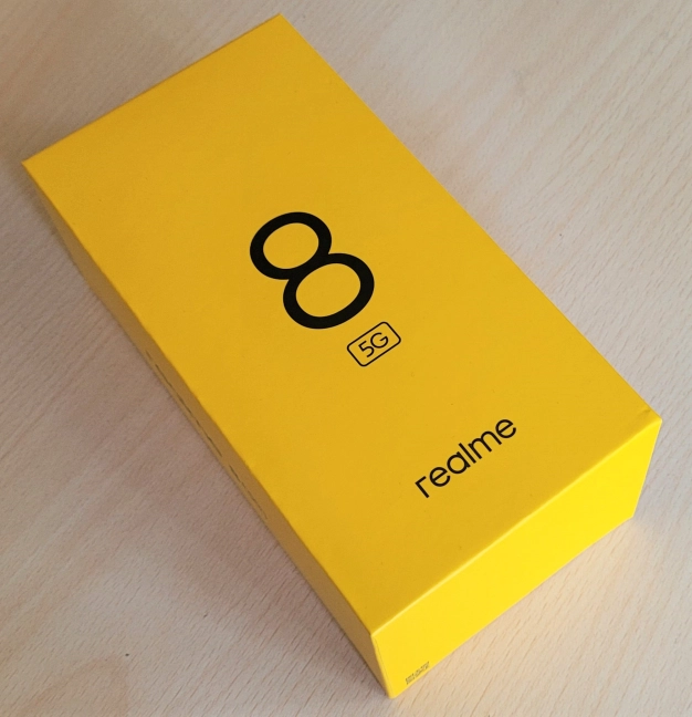 realme 8 5G comes in an elegant yellow box