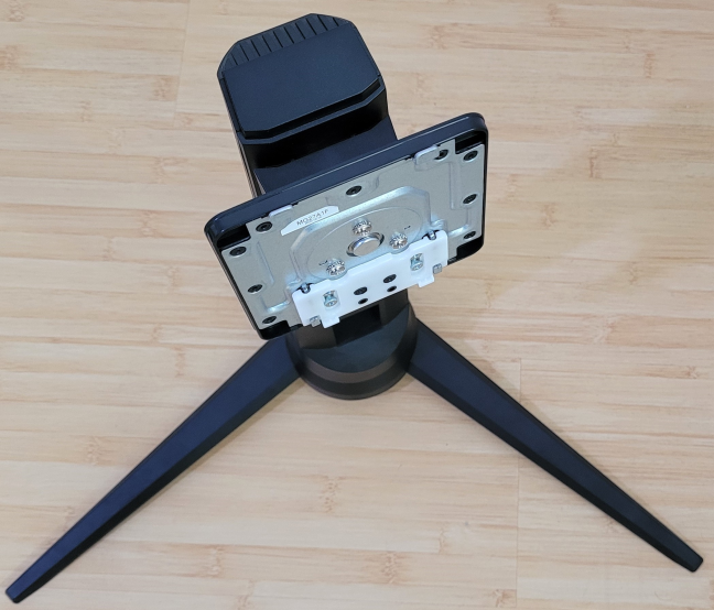 The back leg of the tripod stand is shorter than the other two